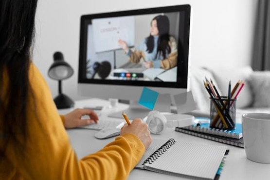 iTalk Aula Interativa + Professional English (Tutoria + Professor)