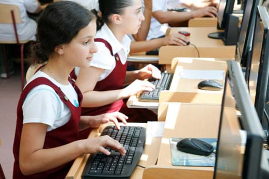 High School Intermediate + iTalk Aula Interativa + Tutoria + Professor
